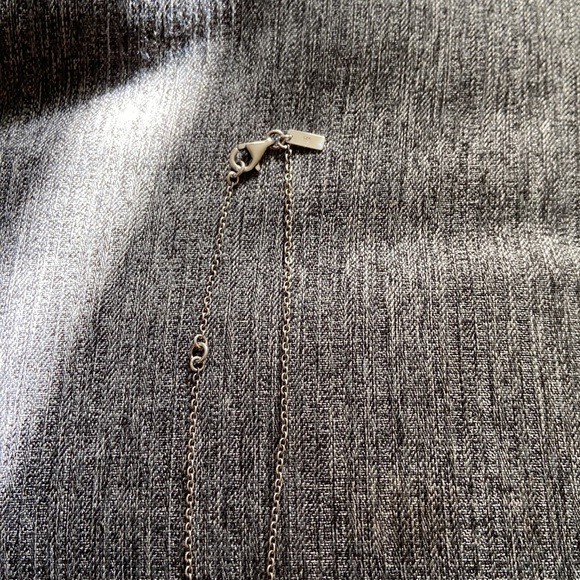 Elisabeth and James - Picture 3 of 8